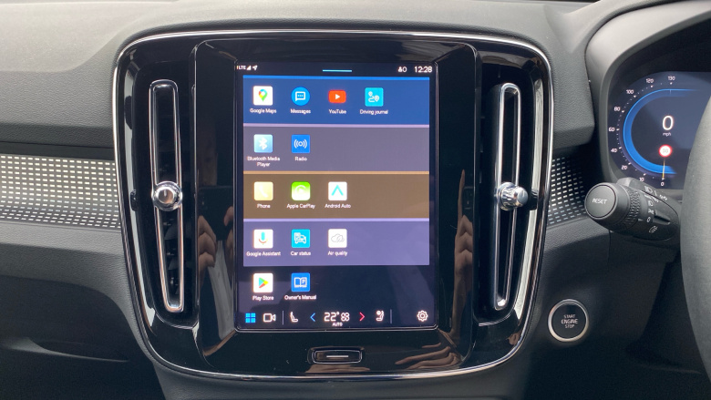 Volvo XC40 2.0 B3P Plus Dark 5dr Auto Petrol Estate